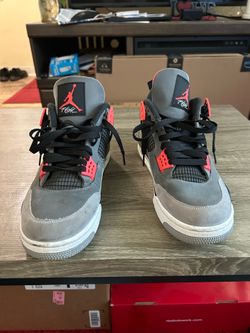 Size 13 Nike Air Jordan 4 Retro "Infrared"
