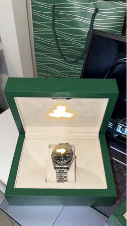 men’s luxury watch