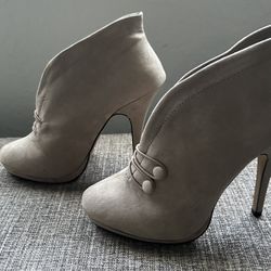 Apt 9 Ankle Boots-Nude Size 9.5