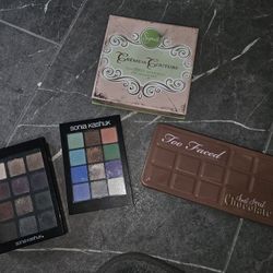 Eyeshadow Pallets 