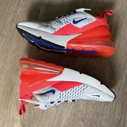 Nike Air Max 270 - W6.5