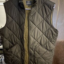 J. Crew Men’s quilted Walker vest     