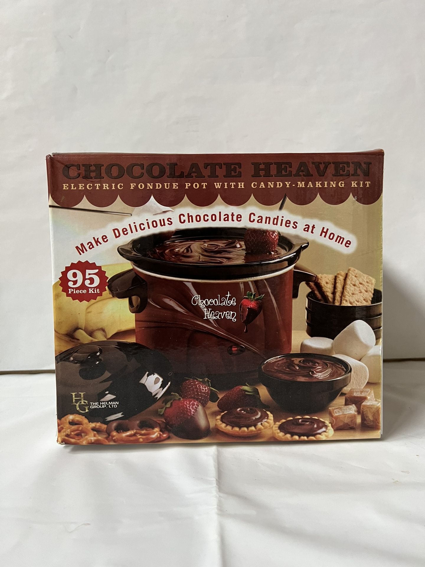 Nostalgia Chocolate Heaven Electric Fondue Pot with Candy Making Kit