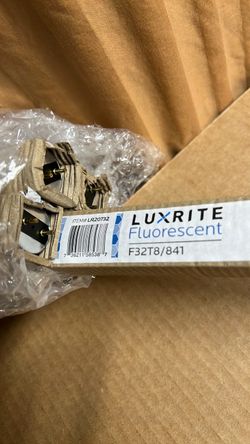 T8 fluorescent bulbs