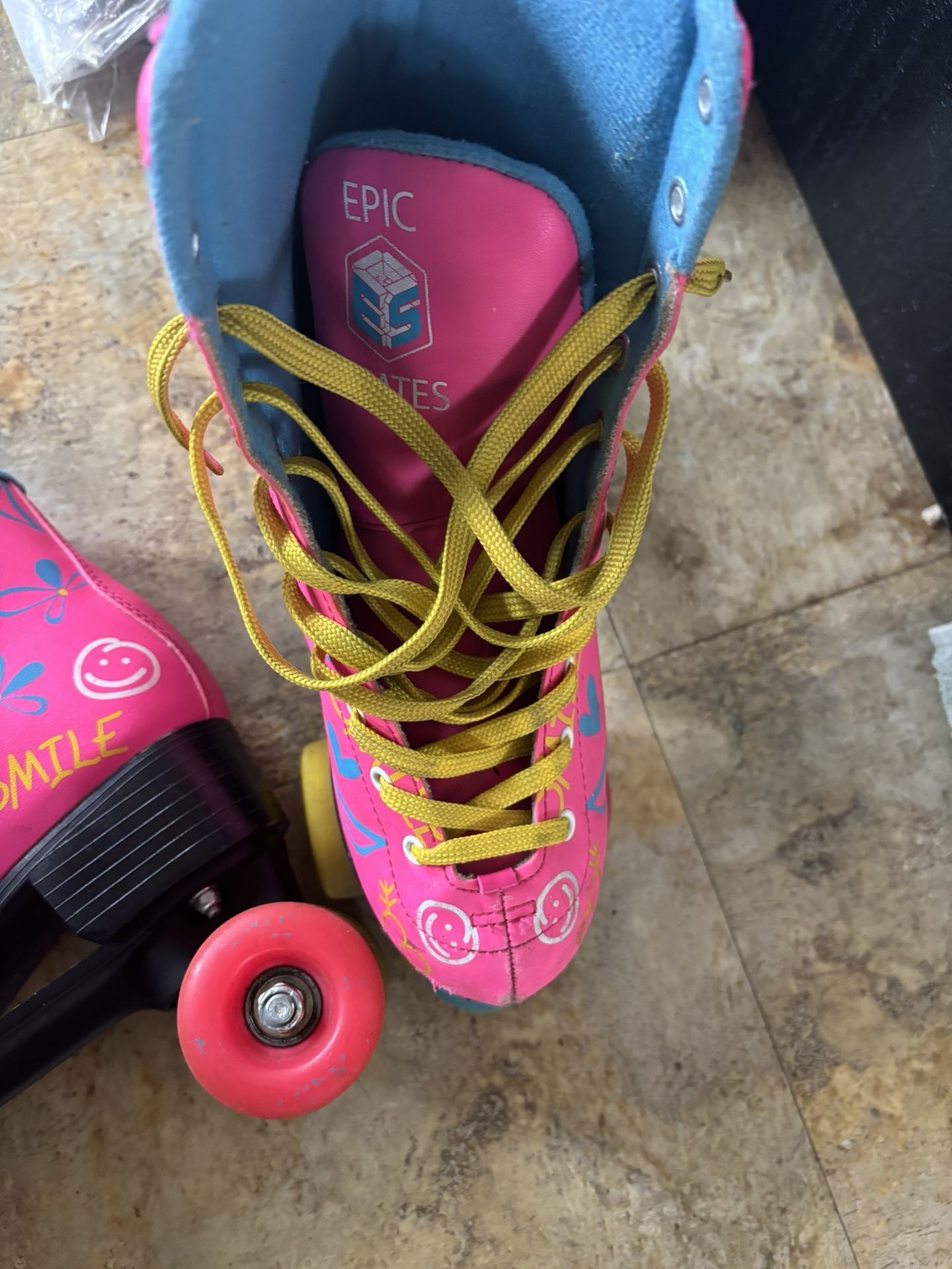 Skates