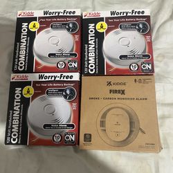 LOT OF 4 Kidde Smoke + Carbon Monoxide Detector Voice Alarm 120 Volt Hardwire