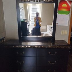 Queen Size Bedroom Suite