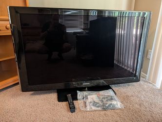 Samsung 52 in 1080P HD LCD TV