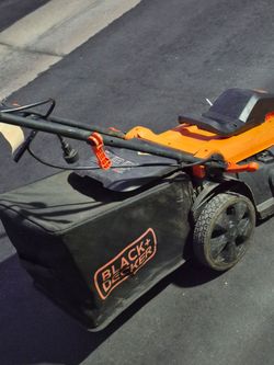 Black+Decker 13 Amp Electric Lawn Mower
