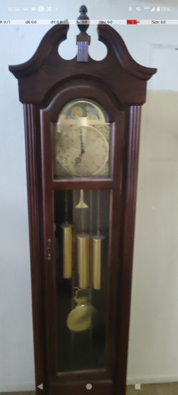 Howard Miller Grandfather Clock (Working)