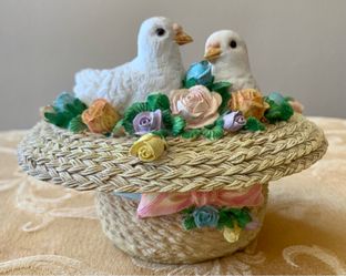 Vintage Collectible  Mid century Ceramic Covered Candy Nut Dish trinket box Bird and Roses figurine on it’s Lid