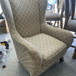 FREE NEEDS REUPHOLSTERY