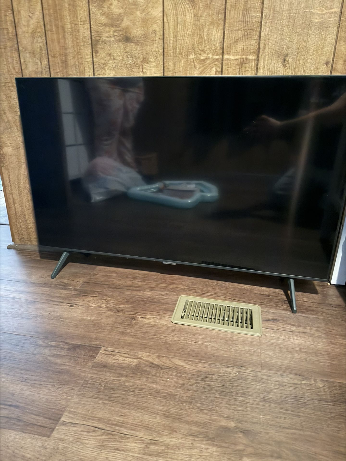 Samsung 43" Class TU7000 Crystal UHD 4K Smart TV