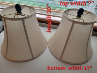 Set of 2 Lamp Shades. Like New