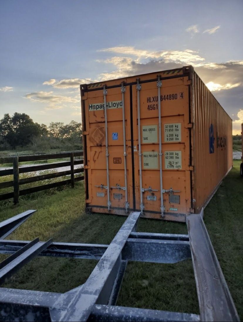 SHIPPING / STORAGE CONTAINERS W/ DELIVERY 20,40,40 HC .BUY/SELL. Financing & Lease Available!