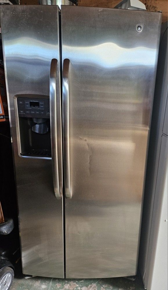 Garage Frige 32 1/2 Wide