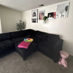 Black Couch (XL)