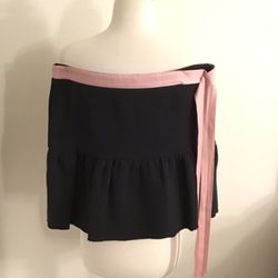 BLACK SKIRT SIZE 5  