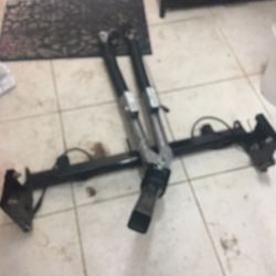 RV tow bar for flat towing