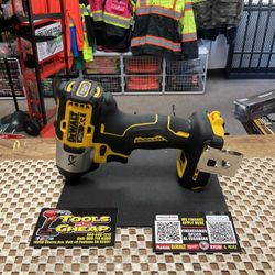 DEWALT 20-Volt Maximum XR Cordless Brushless 1/4 in. 3-Speed Impact Driver (Tool-Only