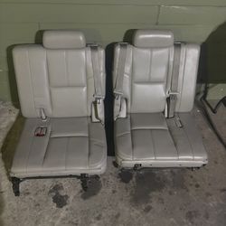 2nd & 3rd Row Seat 