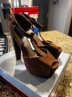 Brand new women’s heels