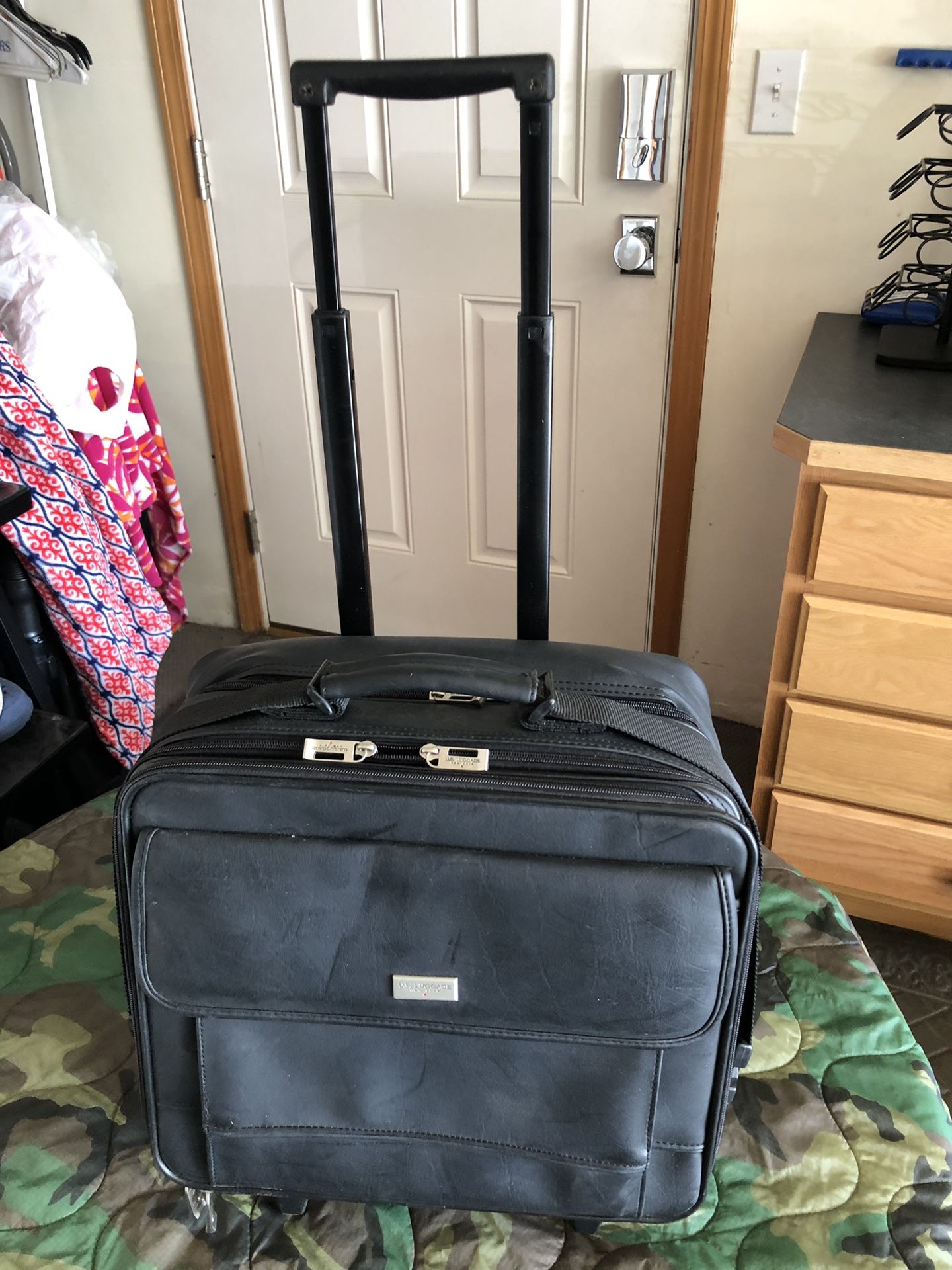 Large Computer Case on Wheels $10.00