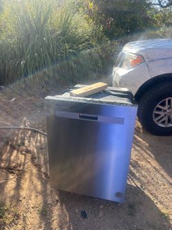 WHIRLPOOL DISHWASHER