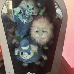 Disney Parks Hitchhiking Ghost