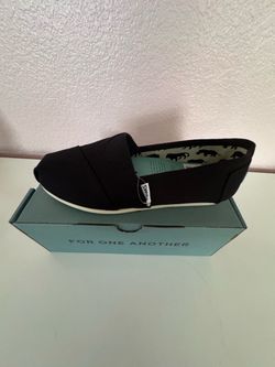 TOMS Classic Black Canvas Slip-On Shoes US size 6