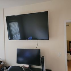 Professional TV Wall Mount