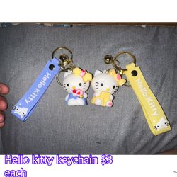 Hello Kitty Keychain 