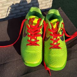 Nike Kobe 6 Grinch’s 2020 SZ:5