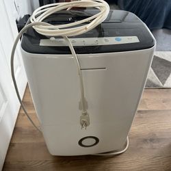 Frigidaire Dehumidifier 70 Pint 