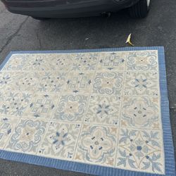 Rug