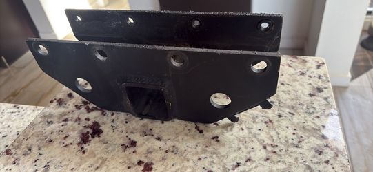Hitch receiver