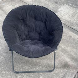 Black Foldable Cushion Chair 