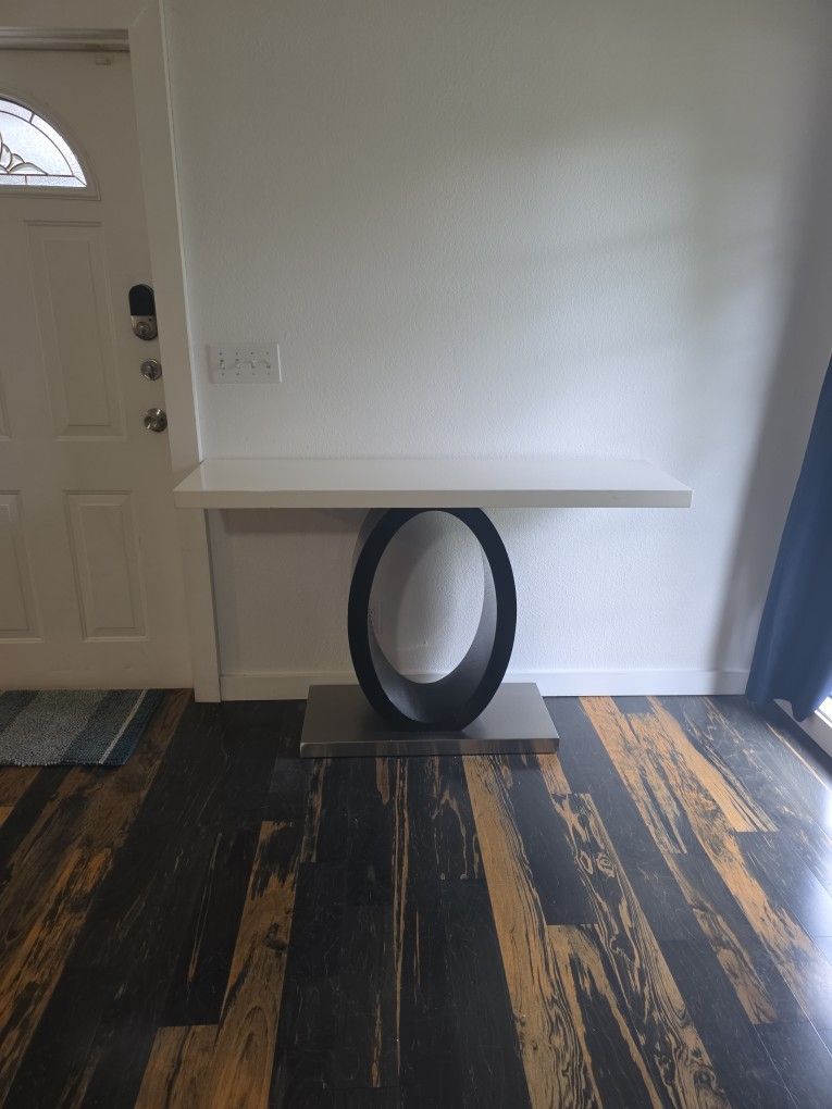 Entrance table 55x15.5x34