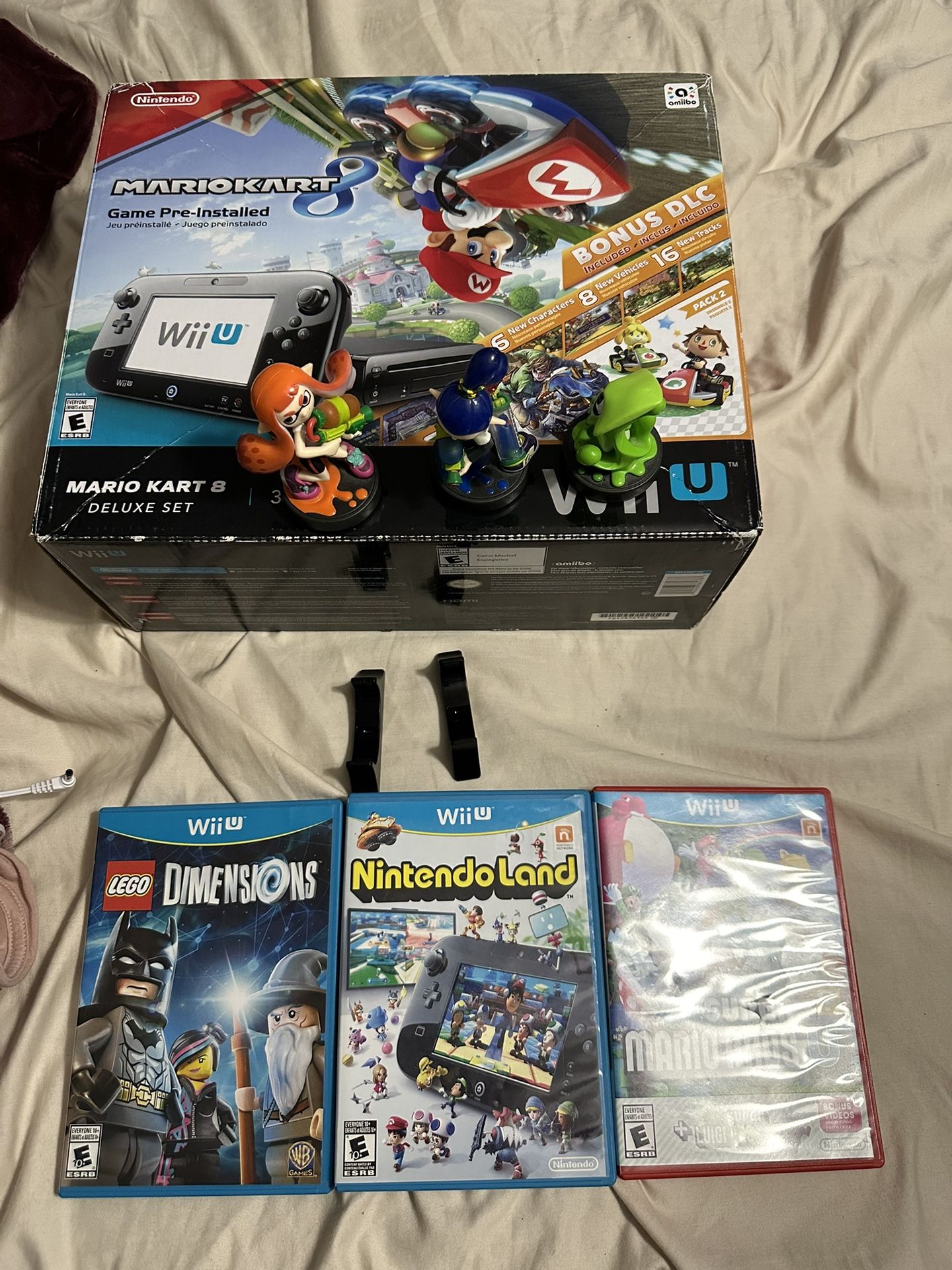 Mario Kart 8 Wii U Bundle with 3 games