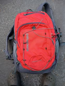 Patagonia Chacabuco 32 l Backpack Hiking travel in Red and Grey