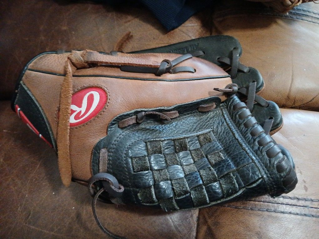 Rawlings Premium Series 11.5" Women Girl Softball Glove Left Hand Throw