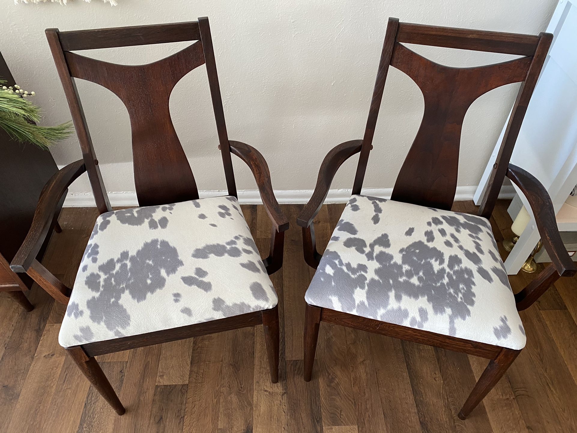 Pair Of Mid century Modern Dining Chairs