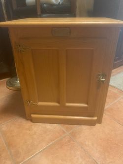White Clad side table - oak ice box