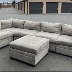Sectional Couch 