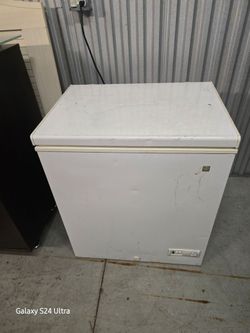 Chest freezer 5 cu.