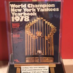 Vintage New York Yankees MLB world champions 1978 yearbook with 27 uncut trading cards inside