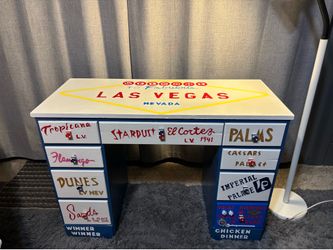 Las Vegas Custom Desk