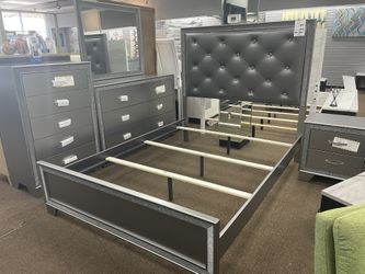 Brand New Beautiful Silver Glam Bedroom Set! Payment Plan Available!
