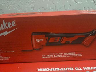Milwaukee M18 Multi-tool