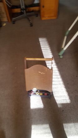 Toldder wooden walker
